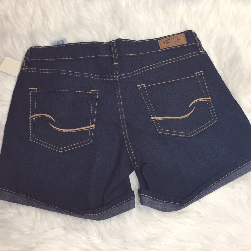 🎉Levi’s Signature Jean Shorts 6 - Picture 2 of 2